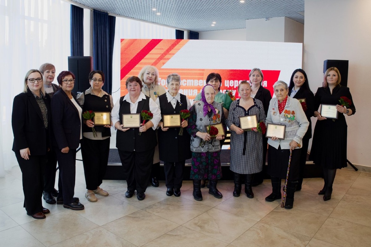    В честь 80-летия Победы в Великой Отечественной войне в Сургутском районе обновили Доску Почета