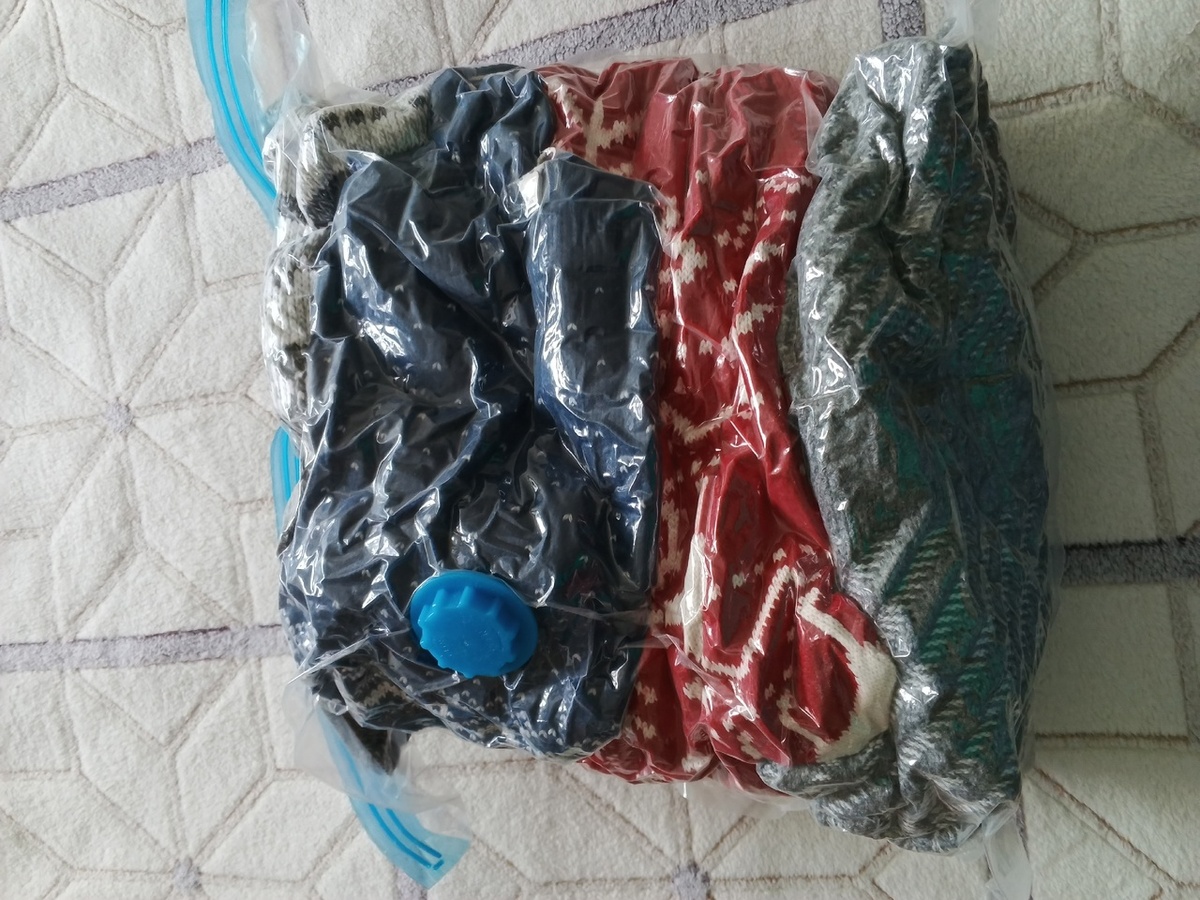 Свитера с оленями, до свидания