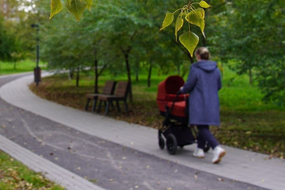    К сожалению, многим женщинам приходится растить детей в одиночку ИВАНОВА Диана