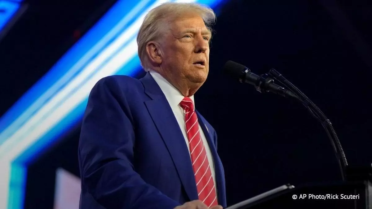 Трамп настроен оптимистично в отношении перспектив прекращения огня на Украине. Фото: AP