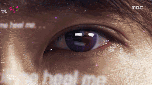 Кадр из дорамы «Убей меня, исцели меня» (2015)