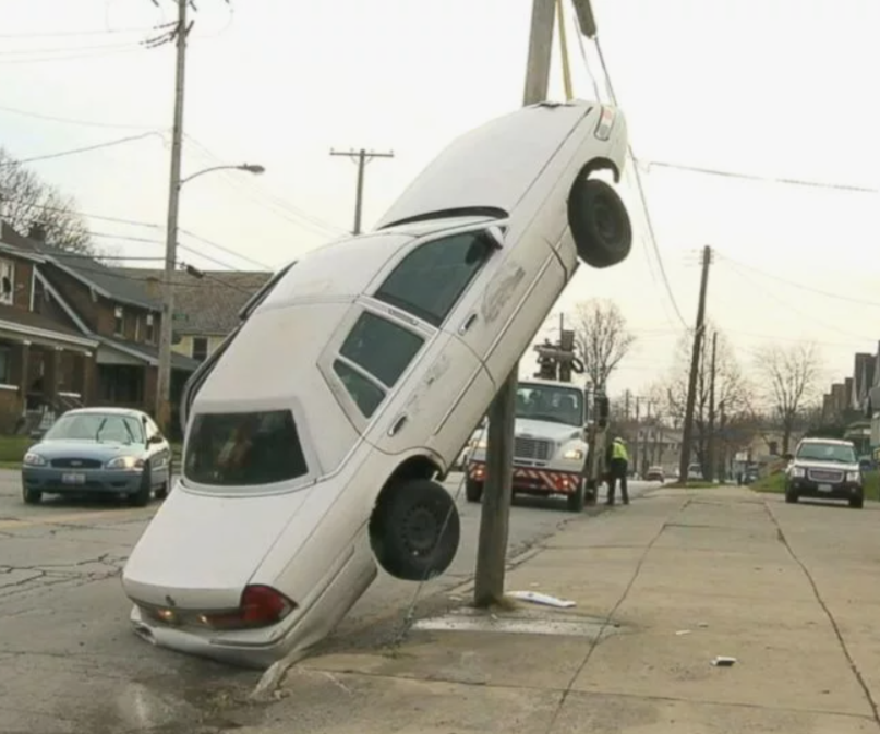 https://abcnews.go.com/us/ohio-womans-car-ended-vertical-utility-pole/story?id=35716787