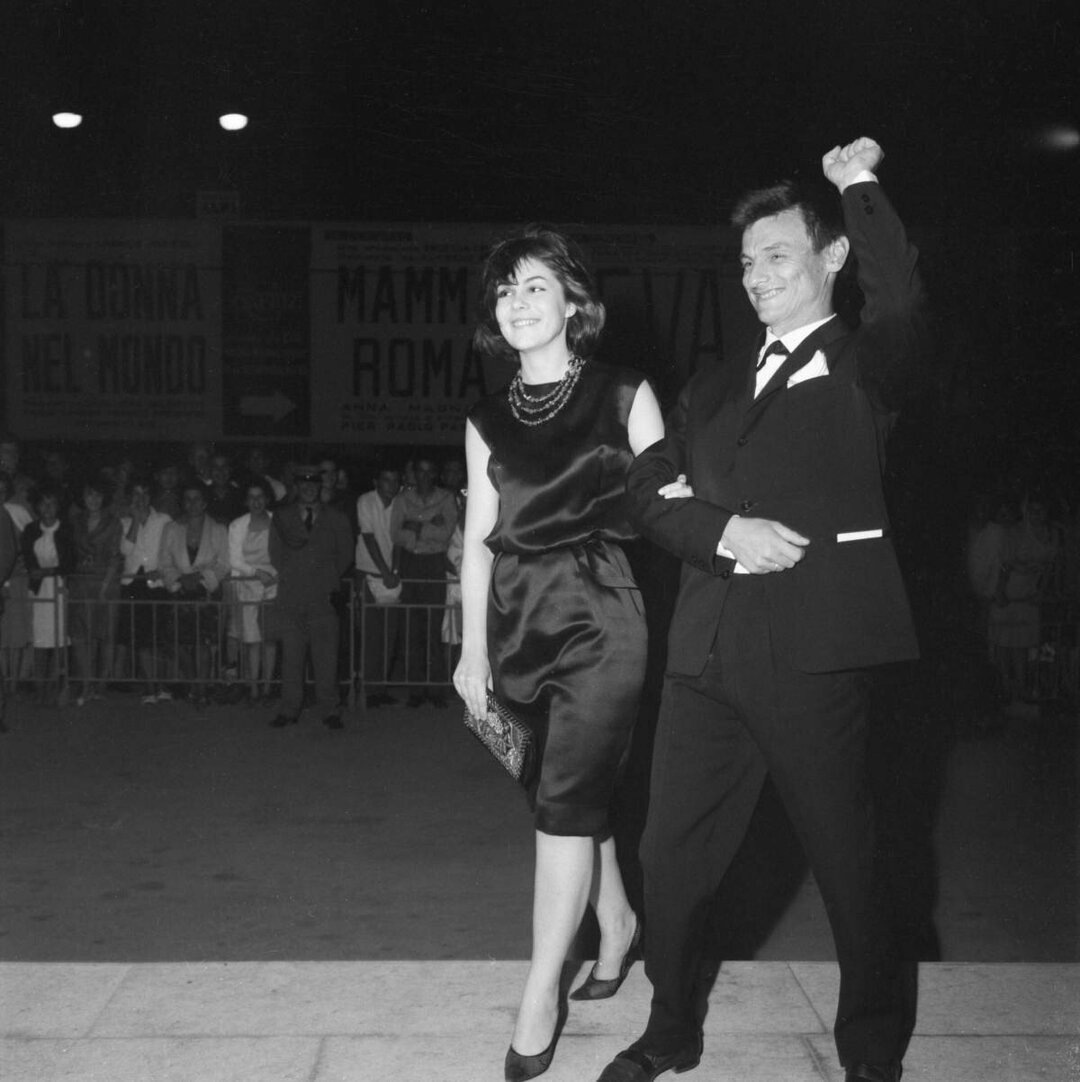 Триумф дебютного "Иванова детства" в Европе. Счастливый Тарковский еще не знает, что дальше ему всегда будут вставлять палки в колеса