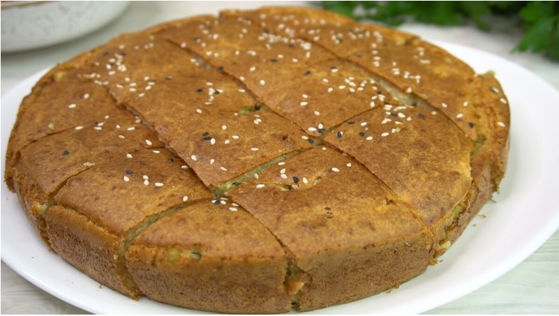 Заливной пирог на кефире, в моей кулинарной книге записан с пометкой "Лучший"