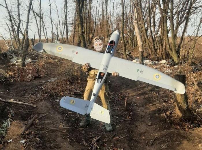 Посаженный БПЛА «Гор» ВСУ с помощью РЭБ где-то на одном из участков фронта, 