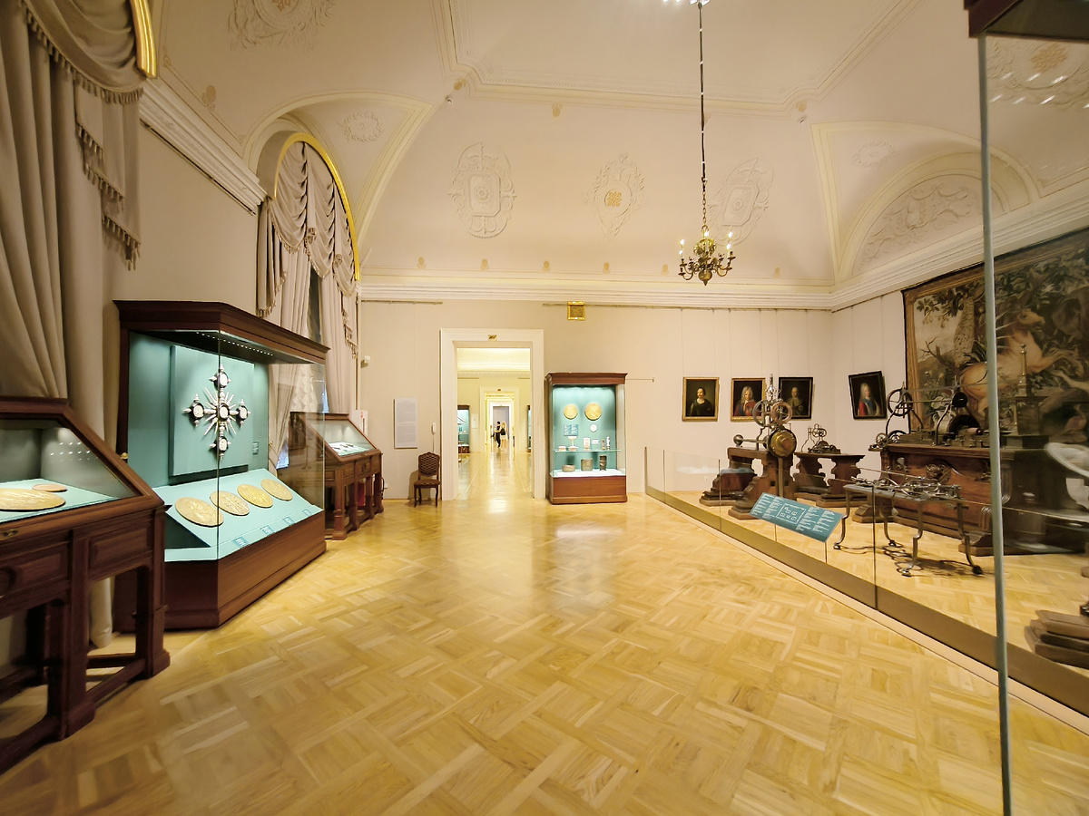 Зал №160 Государственного Эрмитажа. Галерея Петра Великого. Фото автора.