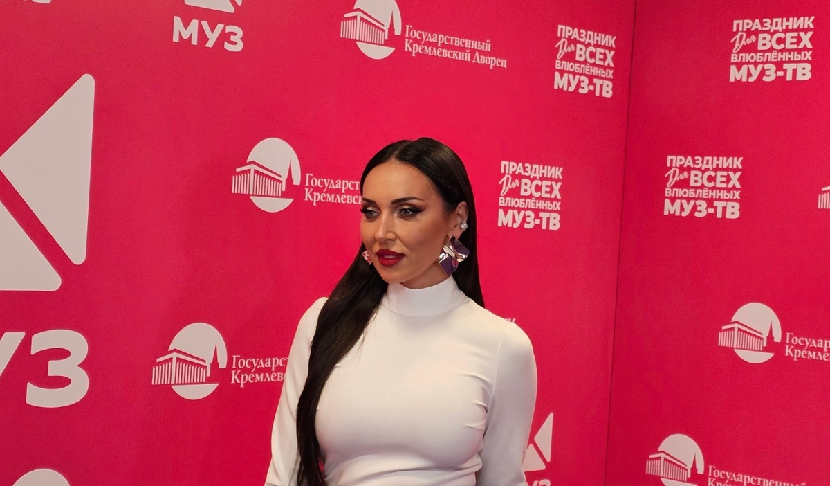    Алсу. Фото: Дни.ру / Феликс Грозданов