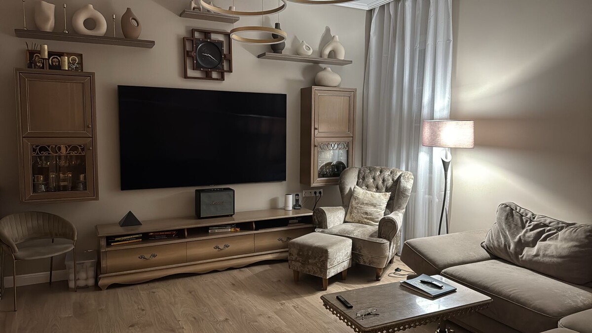 Менеджер подобрал интерьер для каждой комнаты создав невероятну атмосферу дома. 