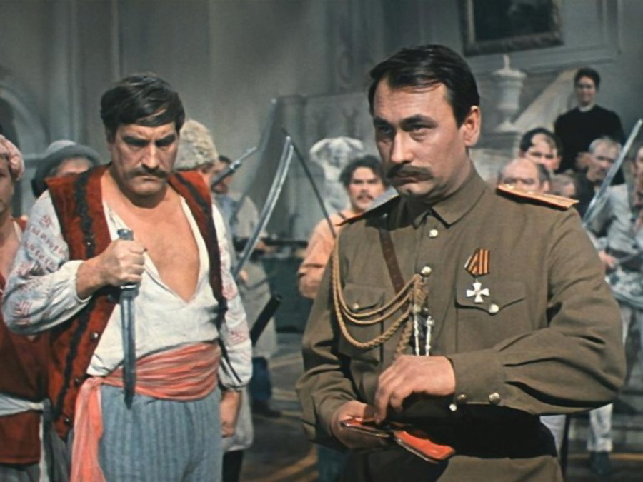 Владимир Самойлов в фильме "Свадьба в Малиновке". Все иллюстрации - Яндекс-Картинки.