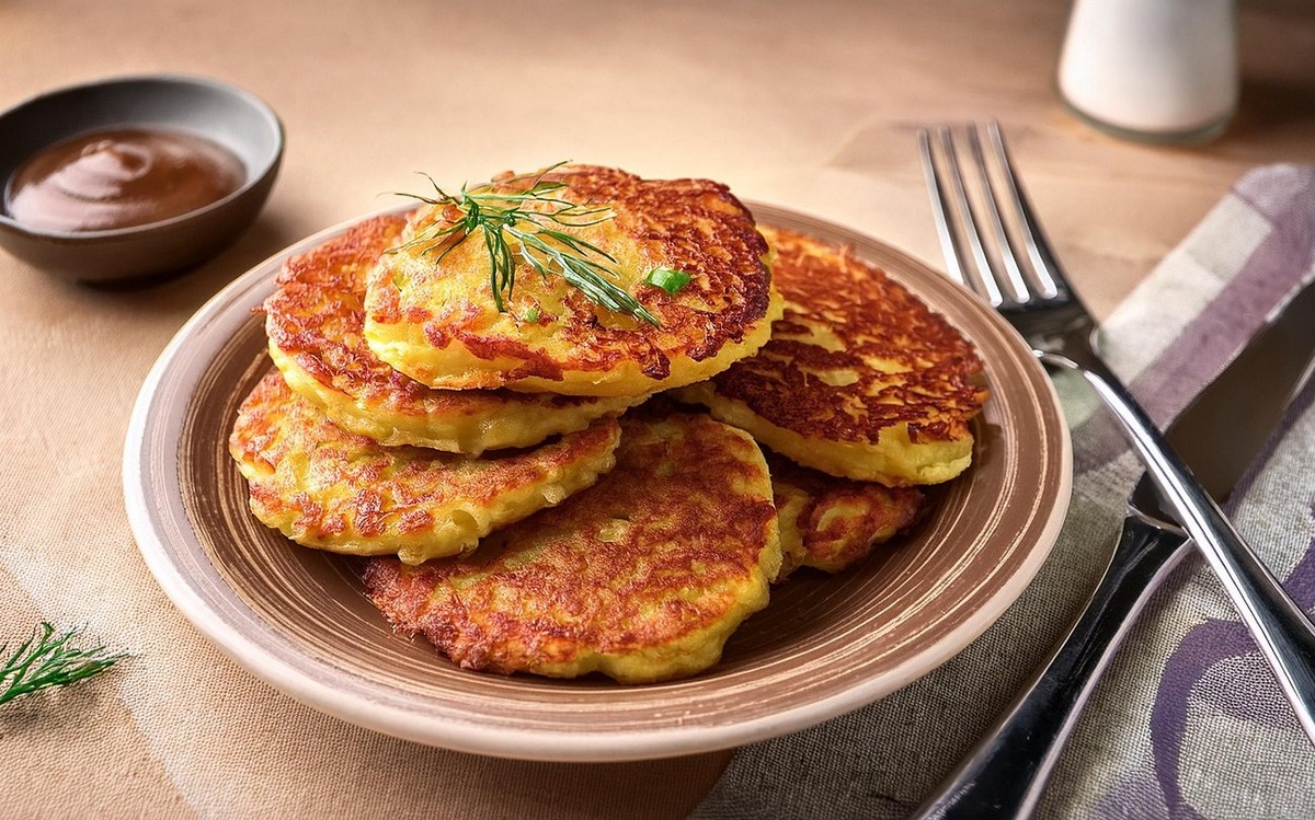 От ваших драников оближут пальчики: добавьте вместо муки этот домашний ингредиент / Фото: Pogovorim.by
