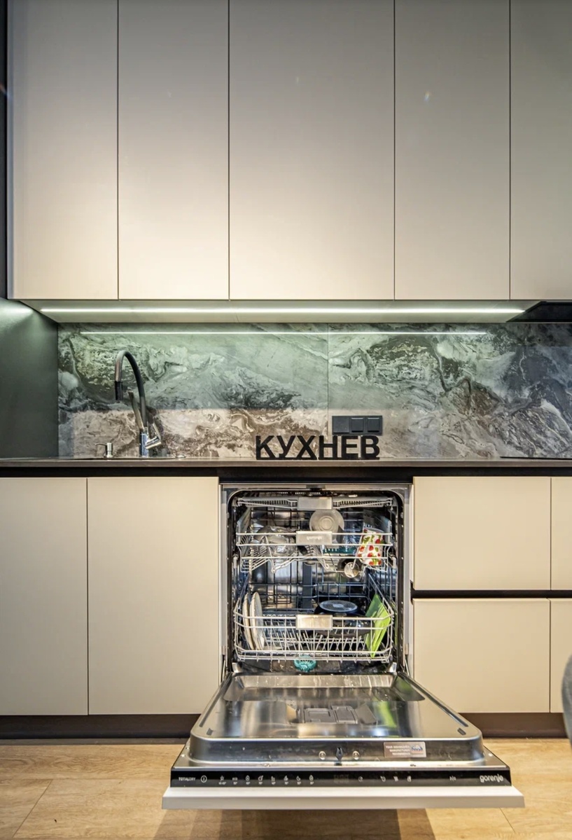 Правильное расположение посудомоечной машины. Реализованный проект «Кухнев»