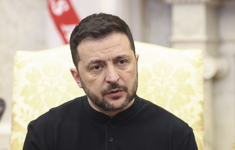    Jim LoScalzo - Pool via CNP/Global Look Press