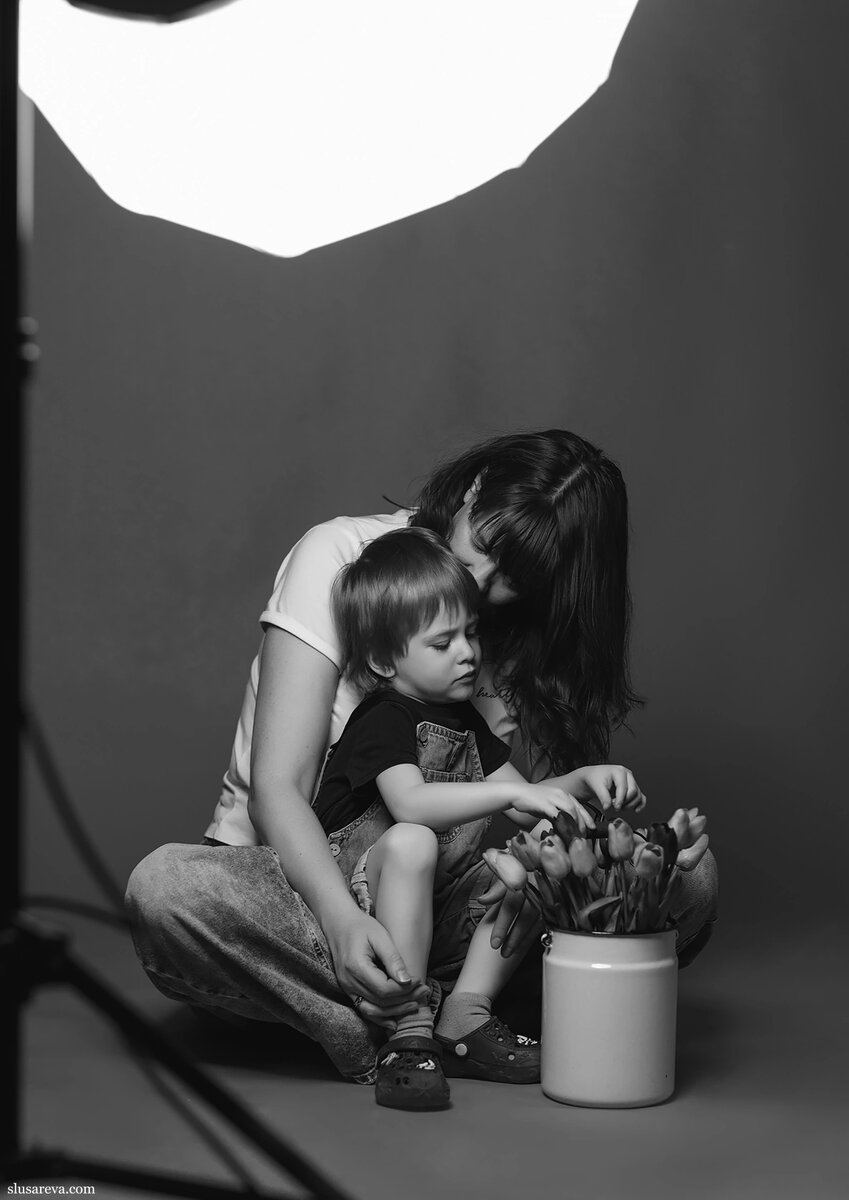 Это мы с Яником на весенней фотосессии. Фотограф — Елена Слюсарева. 