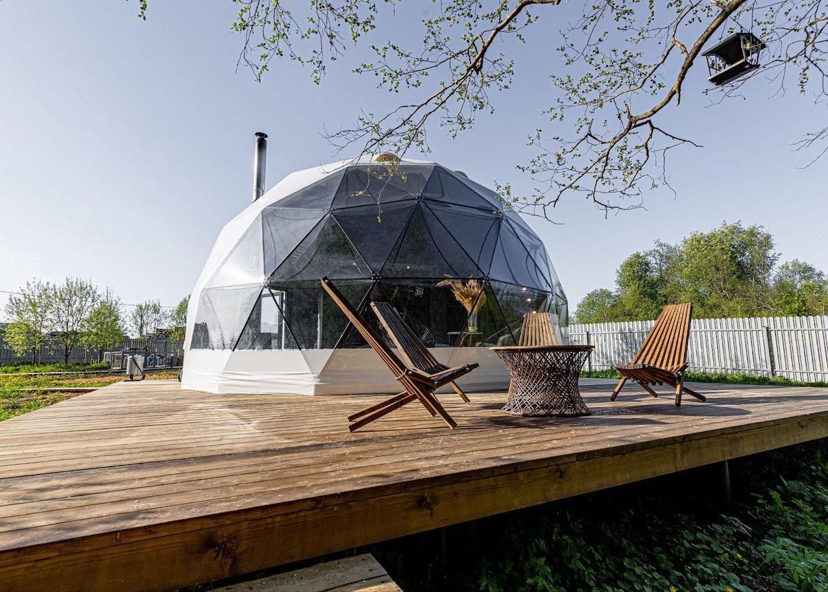 © VK / Глэмпинг «Рядом Даль» в Подмосковье