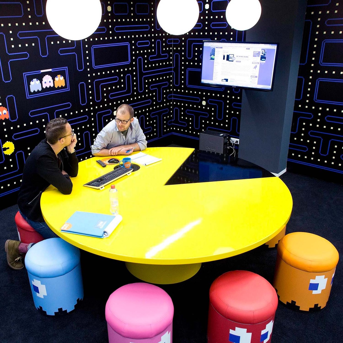 Подбор цветов офисной мебели исходя из направления компании