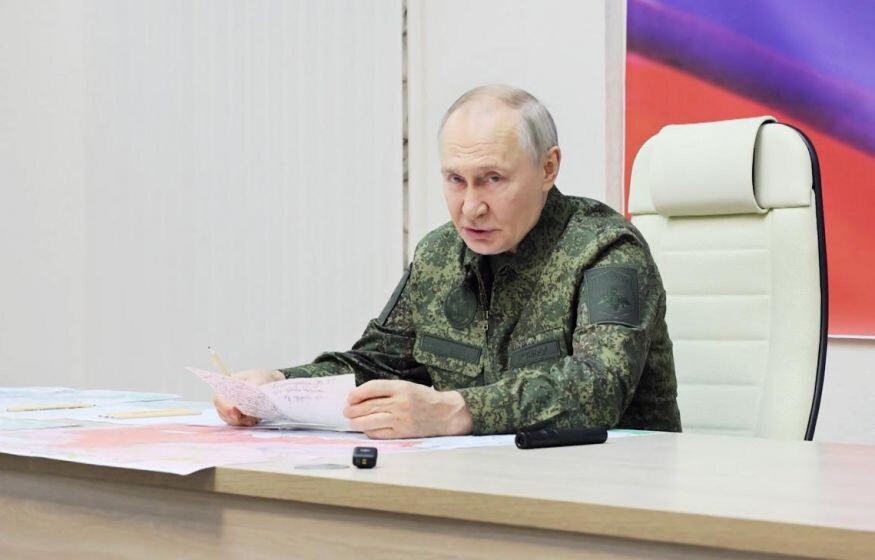    «Грядёт решающая битва. Потому и форма военная на Путине»: эксперт