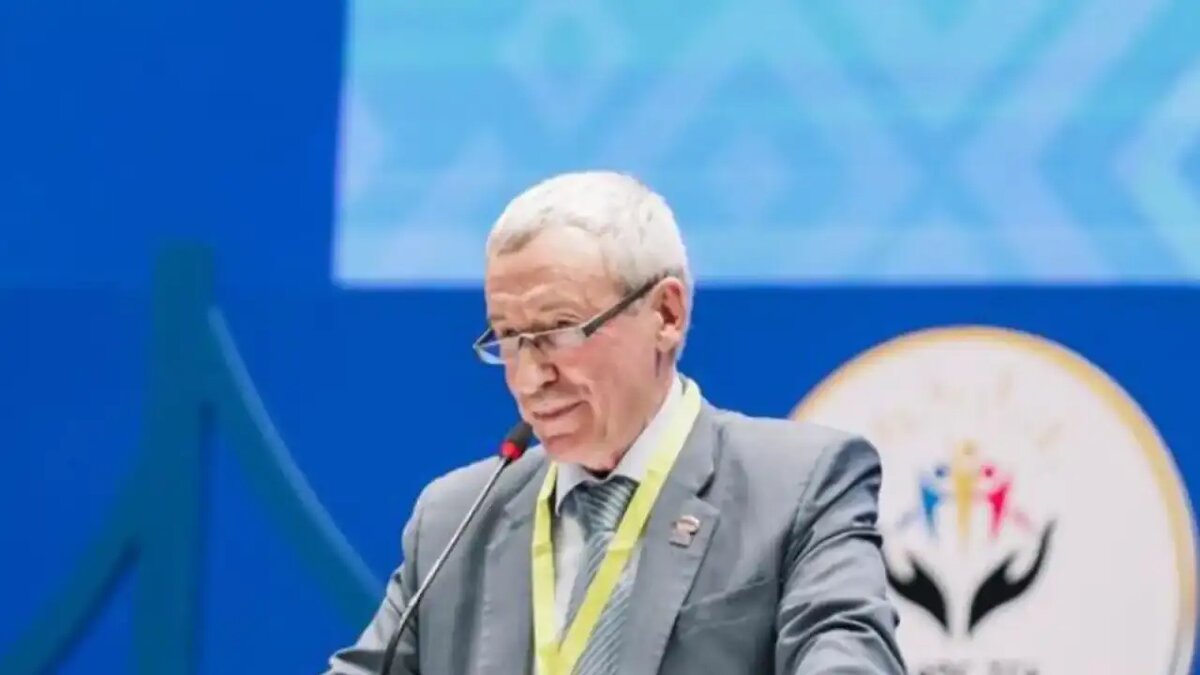    Заместитель председателя Комитета Совфеда по международным делам Андрей Климов.