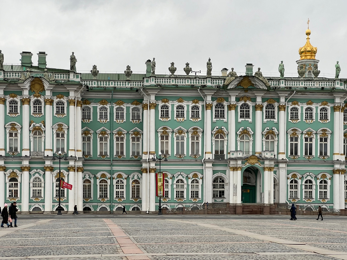 Зимний дворец. Дворцовая площадь.
