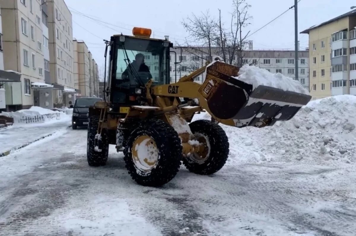    Следить за расчисткой снега во дворах онлайн теперь смогут сахалинцы