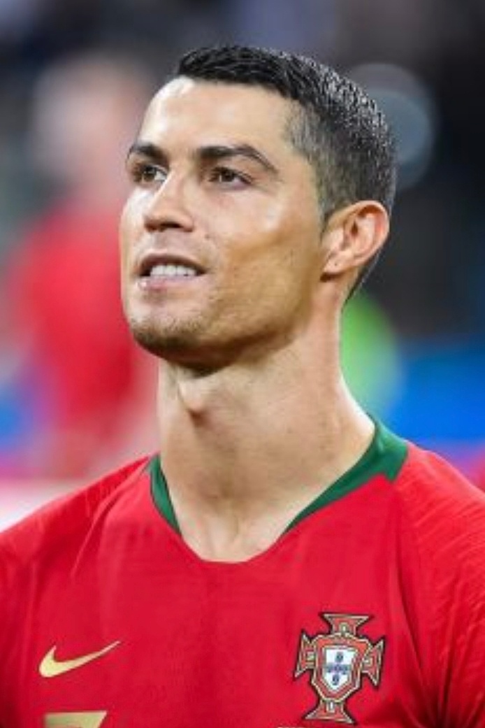 Сайт владелец картинки https://znanierussia.ru/articles/%D0%9A%D1%80%D0%B8%D1%88%D1%82%D0%B8%D0%B0%D0%BD%D1%83_%D0%A0%D0%BE%D0%BD%D0%B0%D0%BB%D0%B4%D1%83