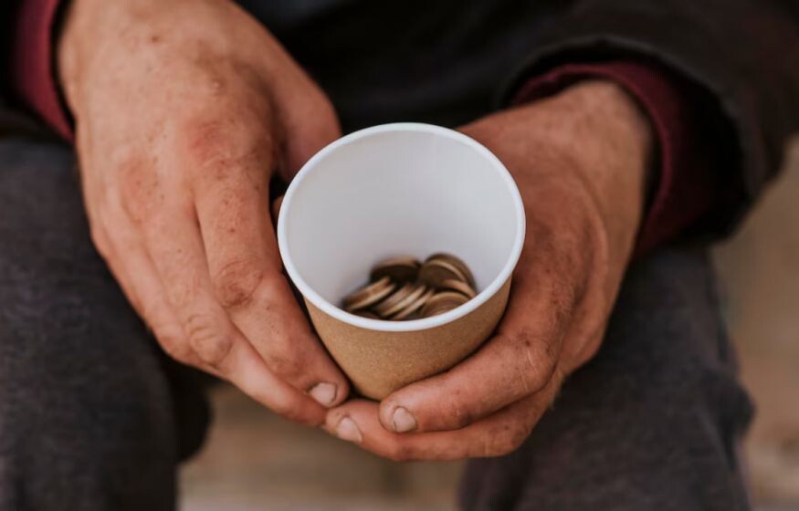    Росстат излучает оптимизм. Бедных в России стало меньше