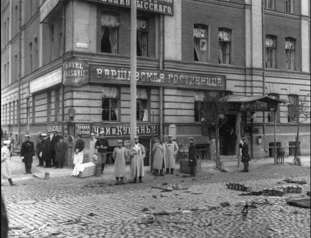 Следственная комиссия на месте убийства Вячеслава Плеве в Петербурге 