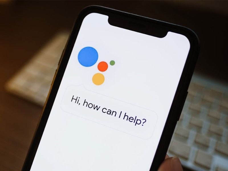    Не опять, а снова. Google меняет виртуального помощника