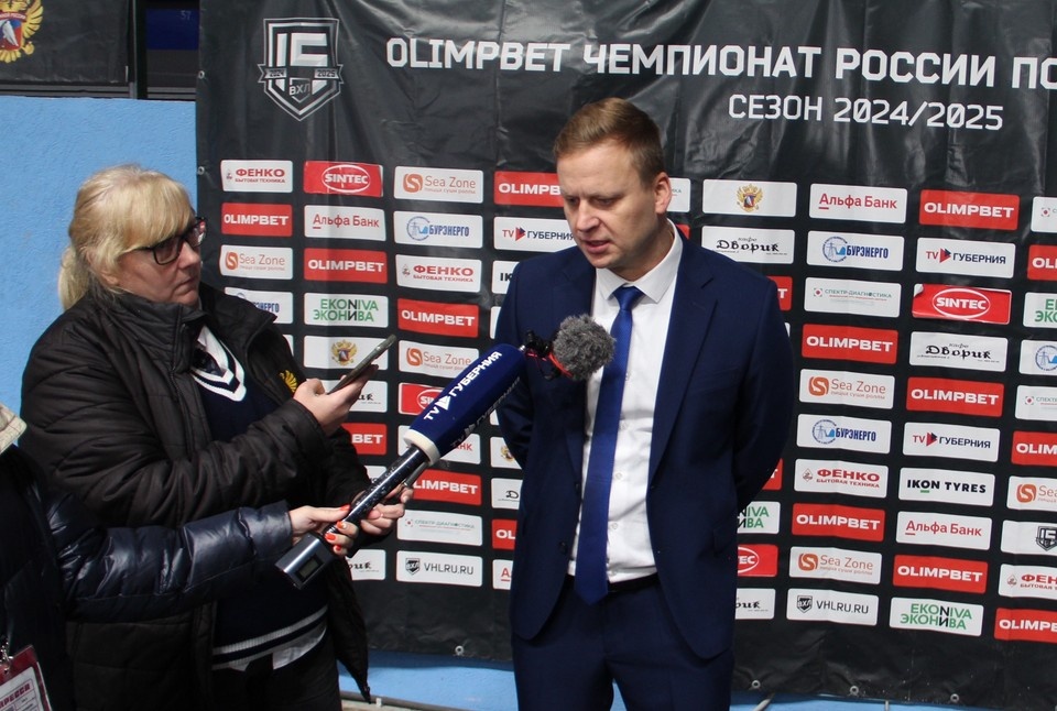    Главный тренер «Бурана» Филипп Метлюк. Алексей СЕРГУНИН