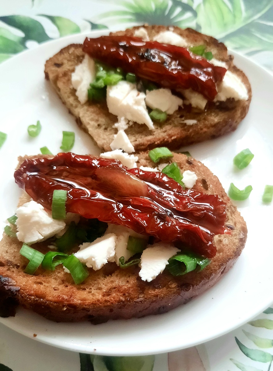 Фото автора. Март 2025г. - вкусное воспоминание о лете 2024-го.