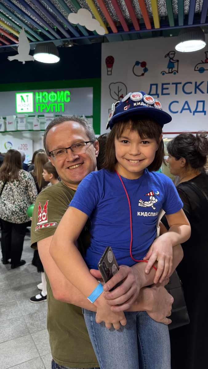 Нияз Кукмор с дочкой 