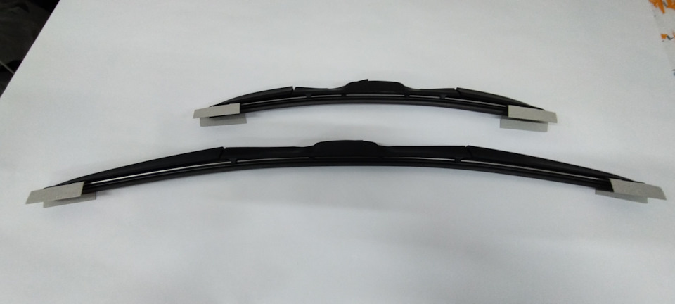 с помощью таких вставок, щётки не болтаются внутри коробки