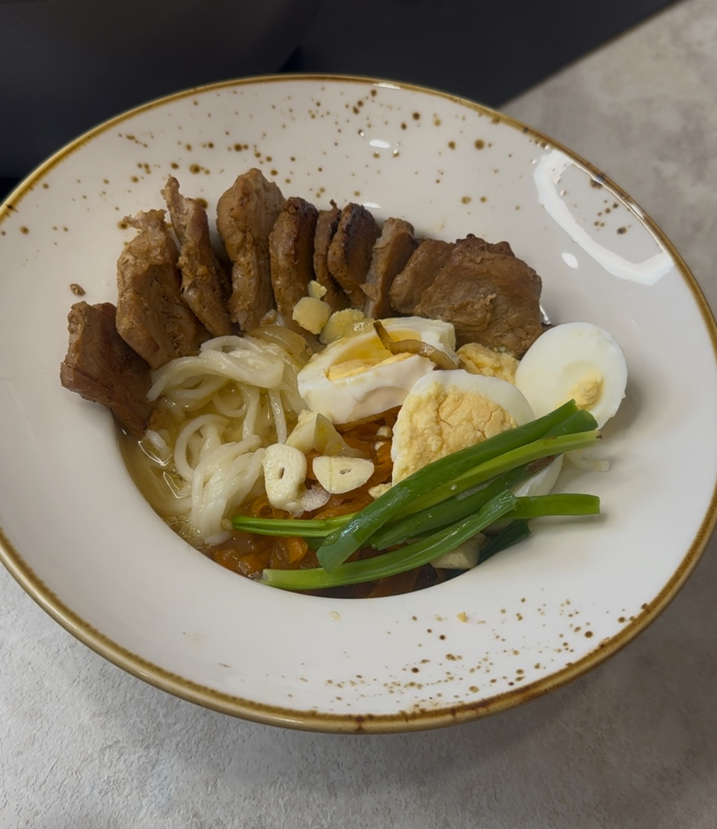 На фото я не заливала все бульоном, что бы было лучше видно.