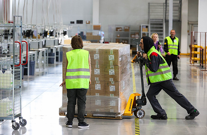    Работа логистического центра.Донат Сорокин/ТАСС