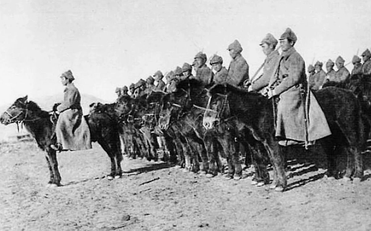 Кадры из архива: Тувинская кавалерия ВОВ