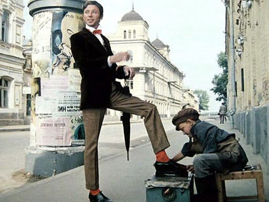 Олег Даль в роли Анатолия Барыгина-Амурского в фильме "Не может быть!" (изображение с сайта www.kino-teatr.ru)