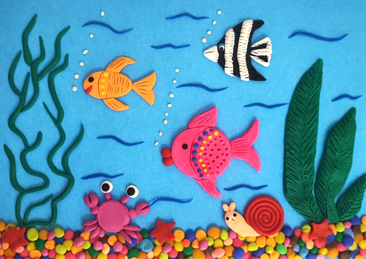 Готовый вариант аппликации из пластилина на цветном картоне " Подводный мир" на канале Лепим с Таней.