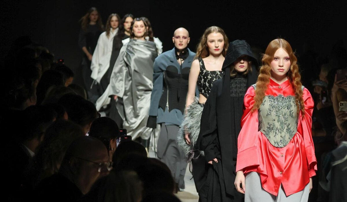     Звездный подиум Московской недели моды