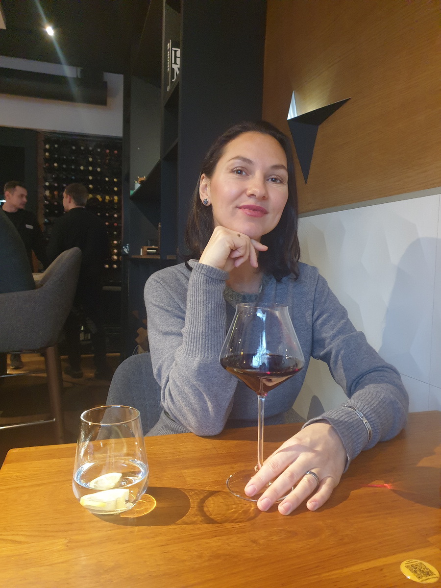 Привет! Меня зовут Екатерина, добро пожаловать на мой канал о стиле и красоте🌸