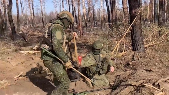    ВС России начали разминирование приграничных районов Курской области ©Минобороны России /mil.ru