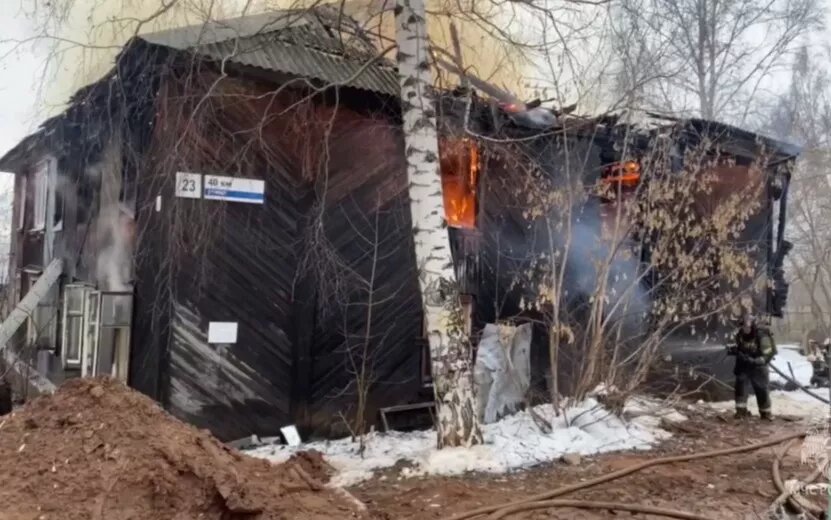    Двухэтажный барак сгорел в Ижевске