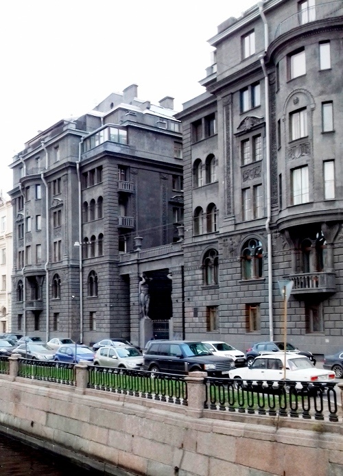 Доходный дом Р.Г. Веге, наб. Крюкова канала, 14 /ул. Римского-Корсакова, 41 /фото из личного архива, 2017/