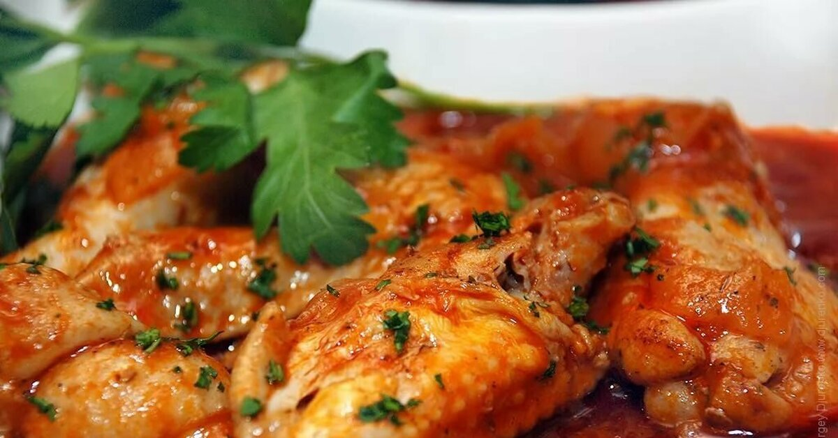 крылышки в томате.