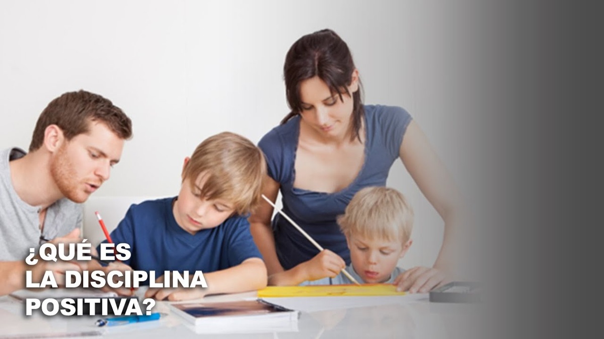    Кто воспитывает детей: учитель или родитель?