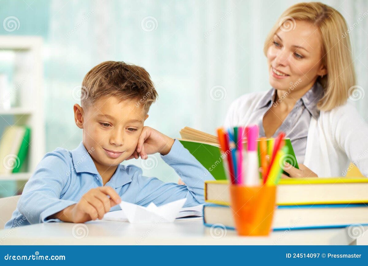    Кто воспитывает детей: учитель или родитель?