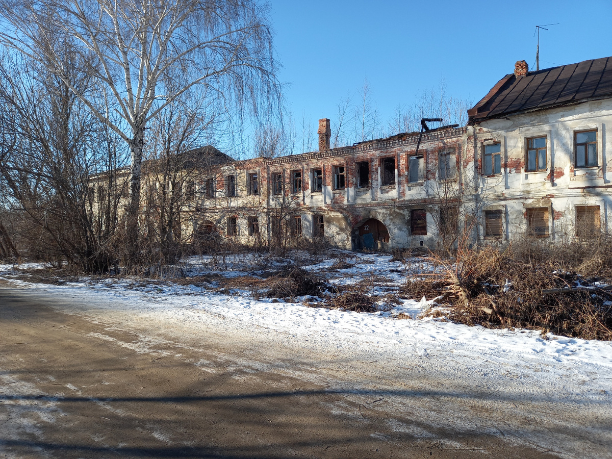 Дом Горячева, точнее, то, что сейчас от него осталось. Фото автора.