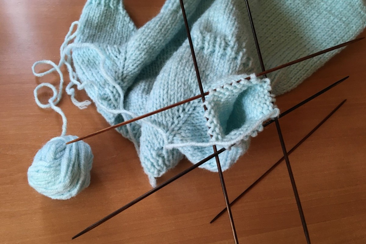 Вязание и другие виды рукоделия относятся к творческому типу досуга.