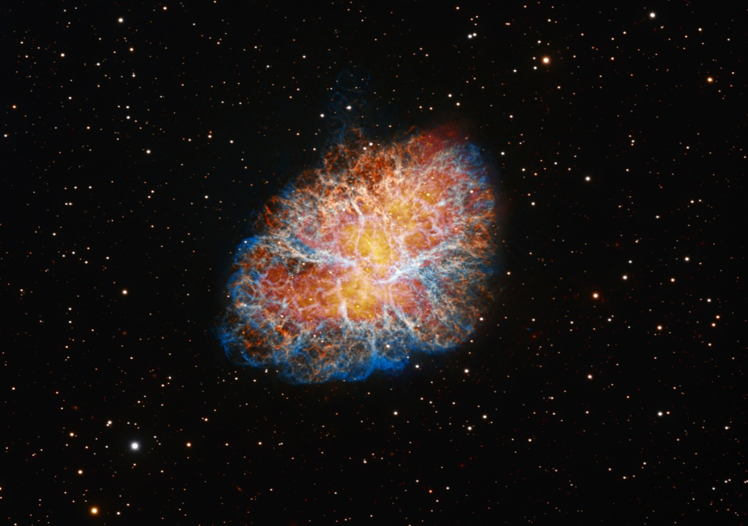 Крабовидная туманность - остаток сверхновой SN 1054. Размер - 11 световых лет. Фотография получена на 4-метровом телескопе. Национальная обсерватория Китт-Пик. Пустыня Сонора (Аризона, США).