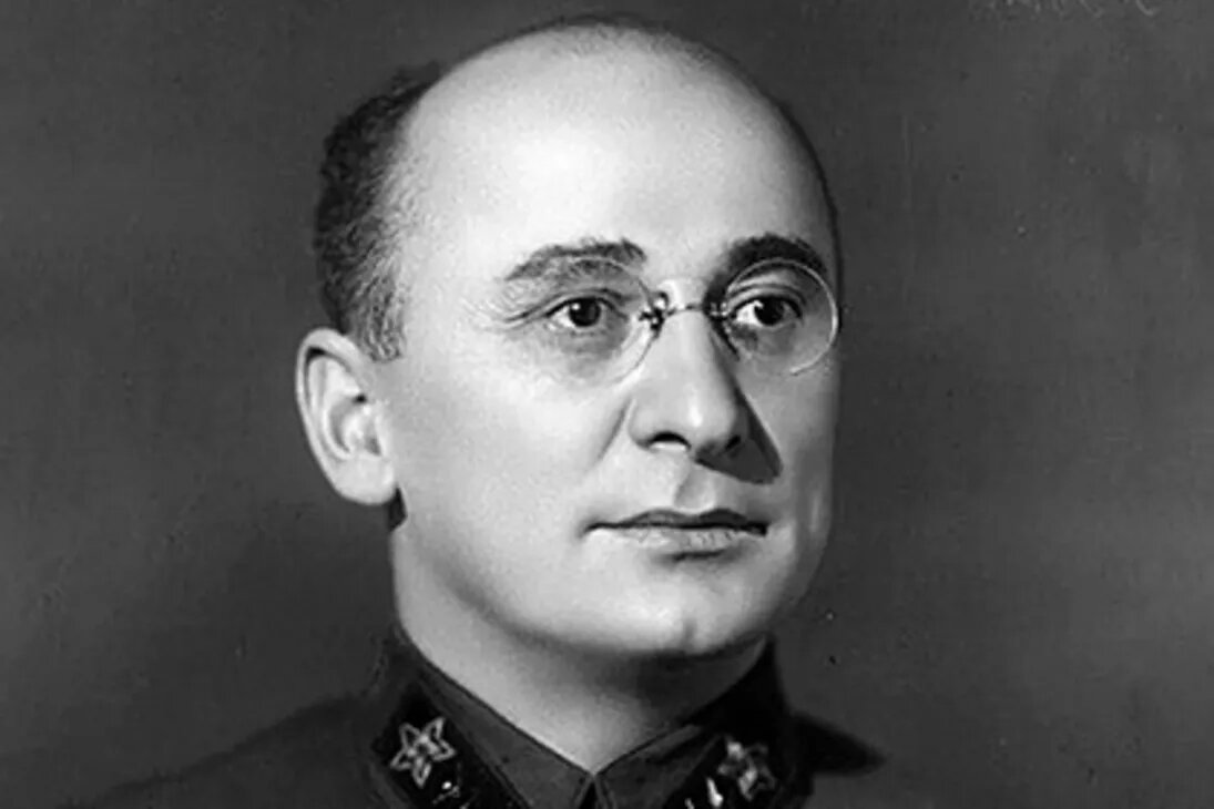 7. Л.П. Берия