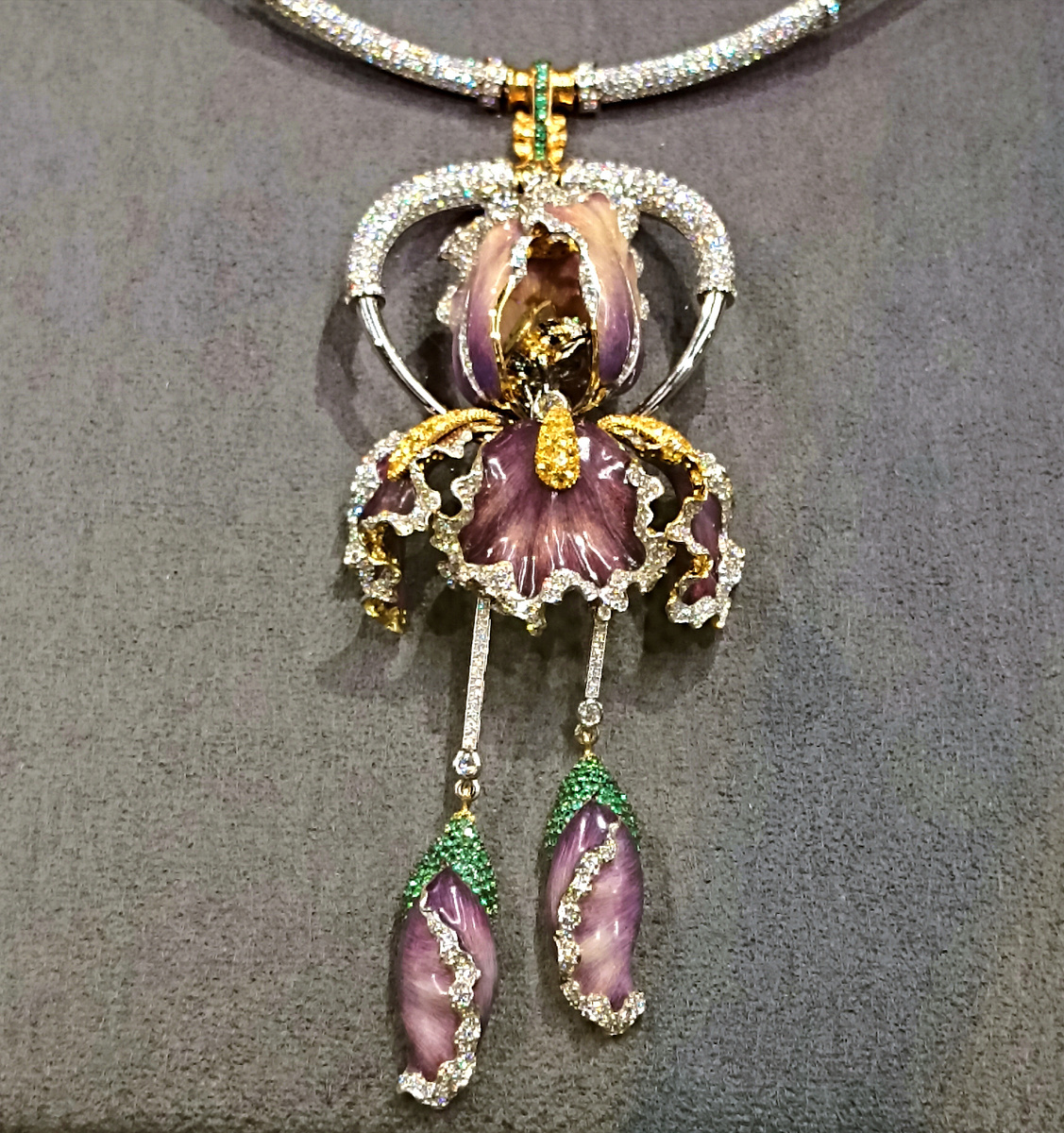 Колье "Ирис". Ювелирный дом GEVORGIAN