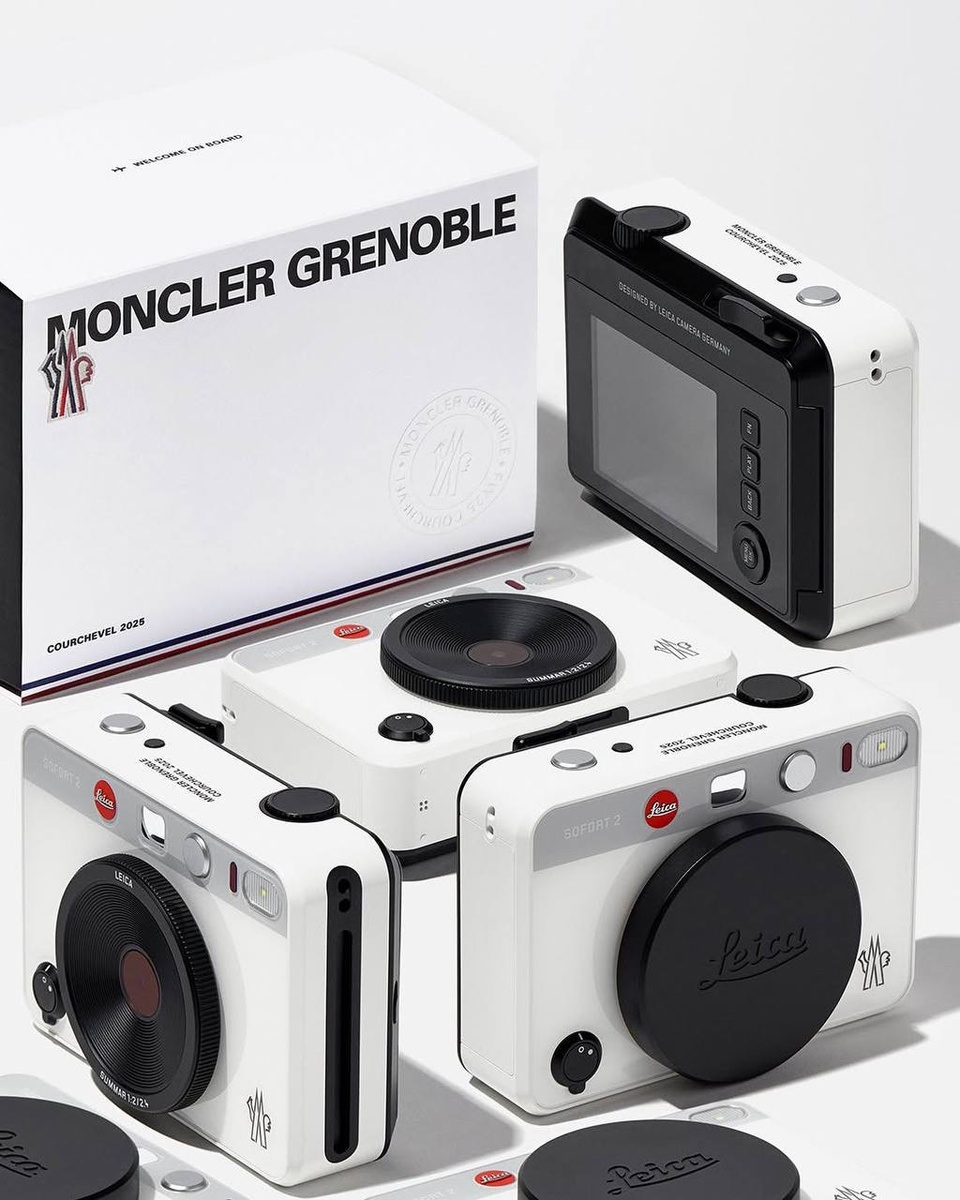 Moncler и Leica: эксклюзивные фотоаппараты к показу в Куршевеле 